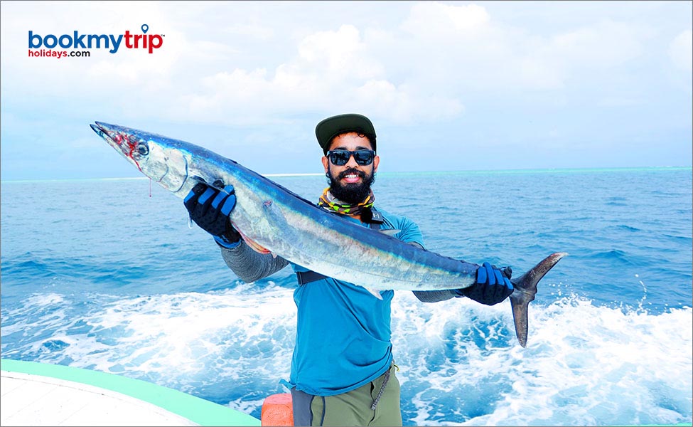 Bookmytripholidays | Fishing Hunt at Lakshadweep | Beach Holiday tour packages